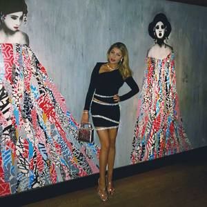 Meet your Posher, Emanuela